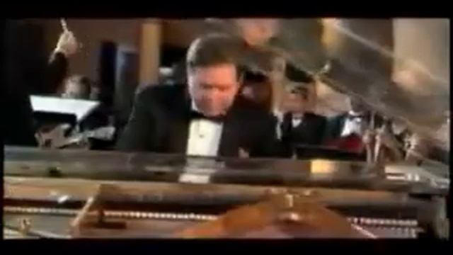 Enrique Chia 'Extraños en la noche смотреть онлайн