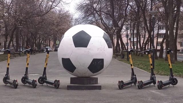 черниковка город уфа 15 апреля 2022 прогулка по городу. футбол спорт. электросамокаты. смотреть онлайн