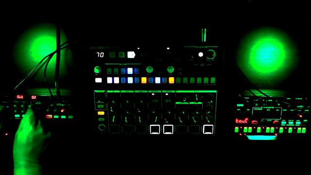 Drumbrute Impact x Volca FM + Kick 02 смотреть онлайн