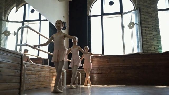 Балетный класс смотреть онлайн