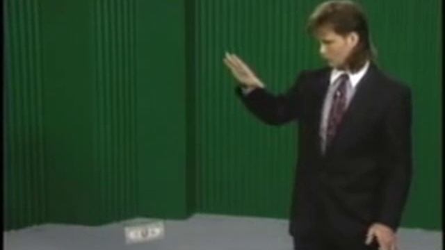 The Famous Walk away Floating Bill Routine for the ITR - James George смотреть онлайн