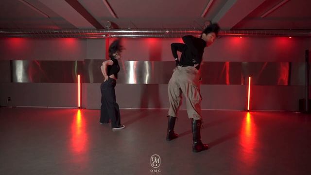 VEGE Choreography / HWASA - Chili смотреть онлайн