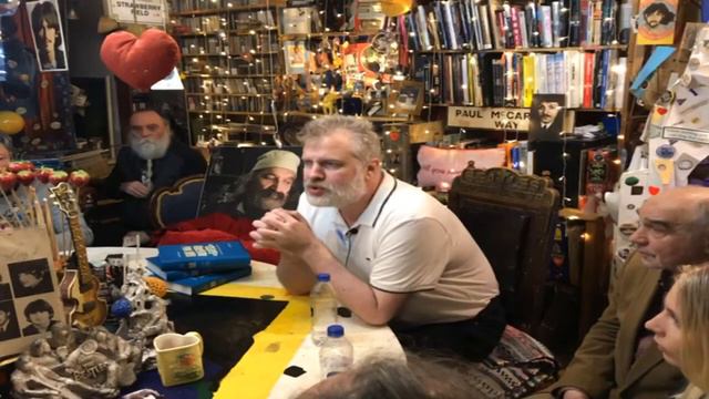 Презентация книги Дмитрия Карасюка об истории битломании в СССР в Санкт-Петербурге, 01.04.2022 смотреть онлайн