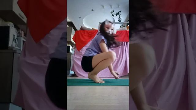 тутор на прыжок с прямым ногами||КВАДРОБИКА||Ёлочка☘️🌈||квд|| смотреть онлайн