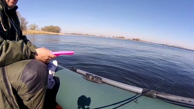 ЛОВЛЯ ЩУКИ ВЕСНОЙ НА РЕКЕ \\ ВОБЛЕР ORBIT 110\PIKE FISHING\ смотреть онлайн