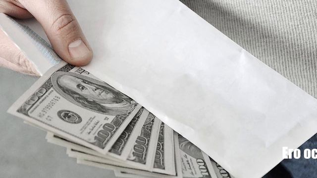 Бездомный нашёл пакет с 17 000$! Думаешь он забрал их себе? Ты удивишся что случилось дальше смотреть онлайн