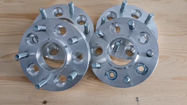 Колёсные проставки с 5х105 на 5х114.3 на Шевроле Круз смотреть онлайн