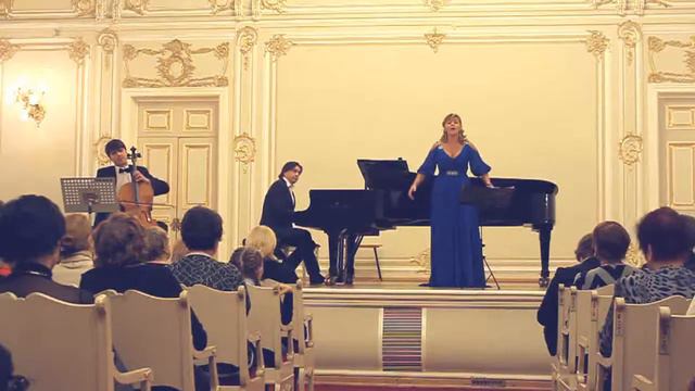 Ольга Шанина, музыка Игоря Балакирева "Тихая Ночь" смотреть онлайн