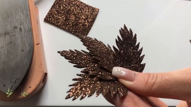 DIY/МК ? БЮДЖЕТНО, БЫСТРО и КРАСИВО ? новогодний ДЕКОР/УКРАШЕНИЯ для волос ? New Year's DECOR смотреть онлайн