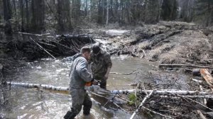 Делаем мост через речку, для проезда машин.