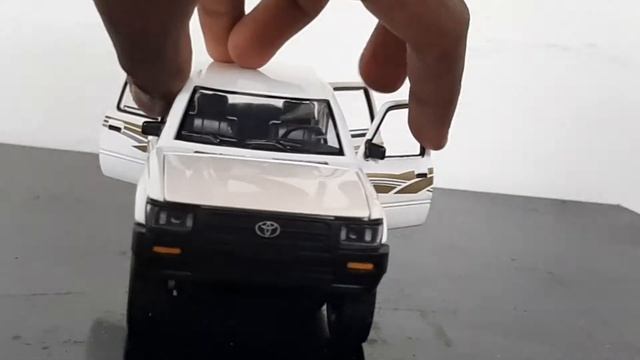 Toyota hilux 1999 model смотреть онлайн
