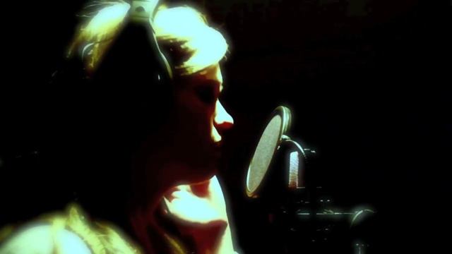 "Burn" Ellie Goulding/Usher mashup by Corinne Holland and Jon Seipp смотреть онлайн