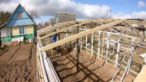 Сделал крышу из пленки. Ремонт теплицы за копейки.