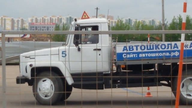Учеба вождения на категорию Е. смотреть онлайн