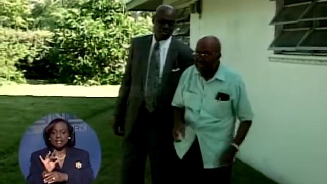 Sir Clifford Darling Dies смотреть онлайн