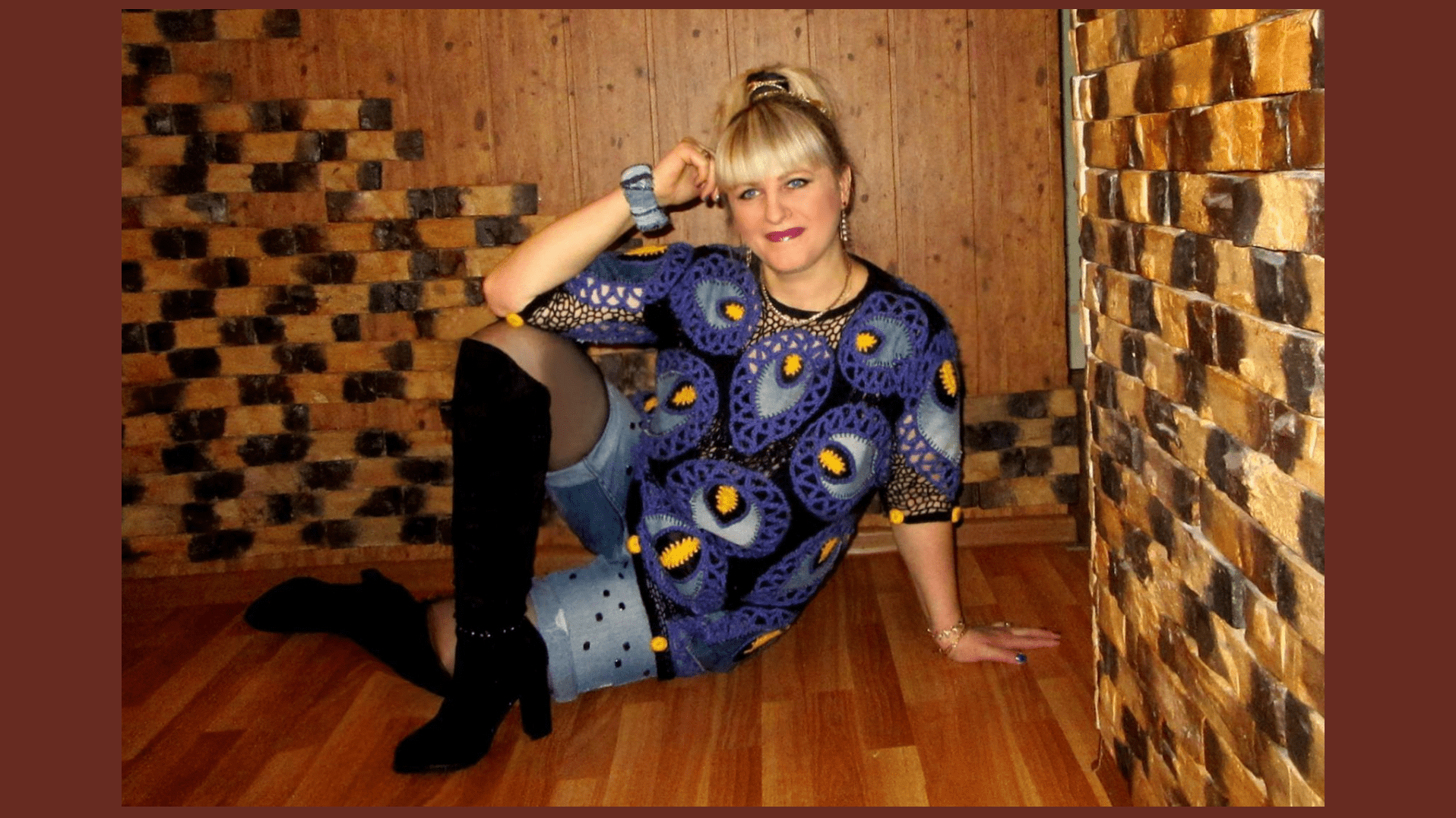 Туника Пэчворк крючком и джинсовыми мотивами. смотреть онлайн