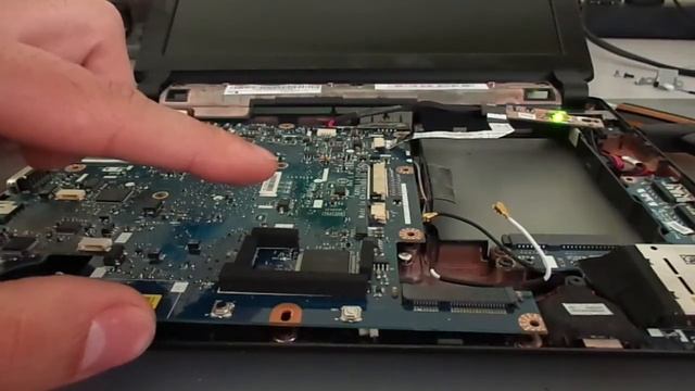emachines eM250 - Defeito estranho смотреть онлайн