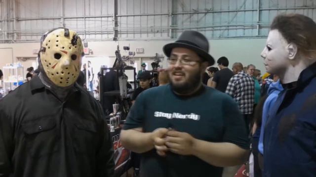 True Interviews: Jason Voorhees & Michael Myers Ohana Comic Con! смотреть онлайн