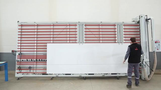 Вертикальные форматно-раскроечные станки DPM ED / DPM KS | КАК кроить мебельный щит размером 21х41 смотреть онлайн