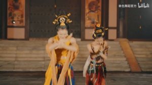 Танец Дуньхуан "Летающие апсары" Чжан Исин