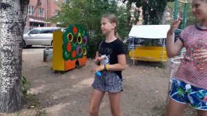 А на моём тик токе это девочка танцует эта девочка поёт