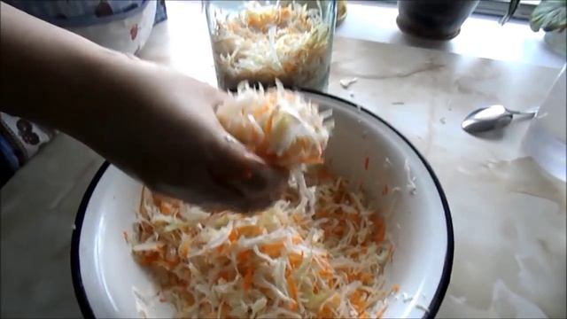 Квашеная капуста, очень вкусно, делаем сами. смотреть онлайн
