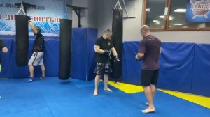 Двойной удар в печень на улице. Зачем он нужен?