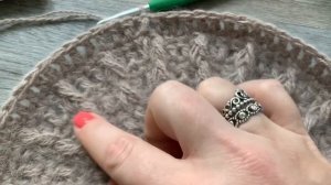 БЕРЕТ КРЮЧКОМ "LOUNGE": ЭКСКЛЮЗИВ / HOW TO CROCHET BEAUTIFUL BERET / EXCLUSIVE