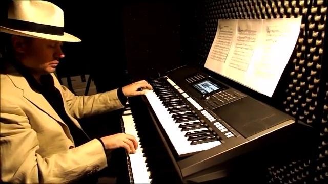 Libertango - Yamaha PSR S970 смотреть онлайн