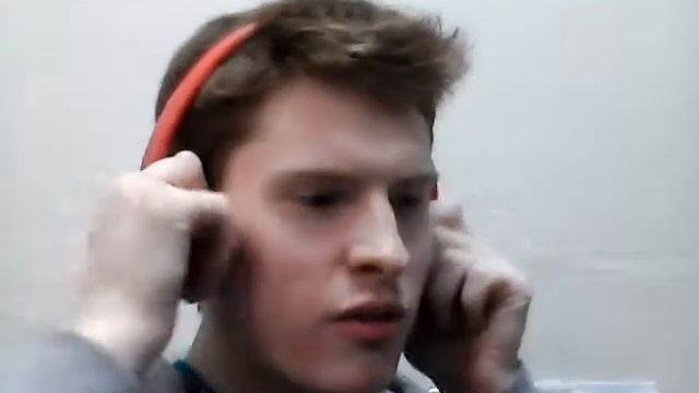 Беспроводные Наушники Beats By Dr. Dre TM-12 смотреть онлайн