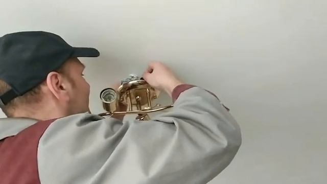Как снять люстру – снято на видео