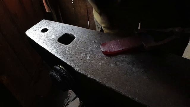 Ручная ковка,клинка из стали У12/Hand forged, U12 steel blade смотреть онлайн