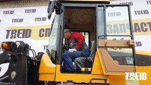 Обзор фронтального погрузчика Redstar ZL30S