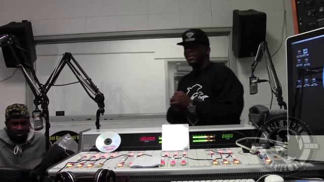 Cuddy Kev/ Twerk смотреть онлайн