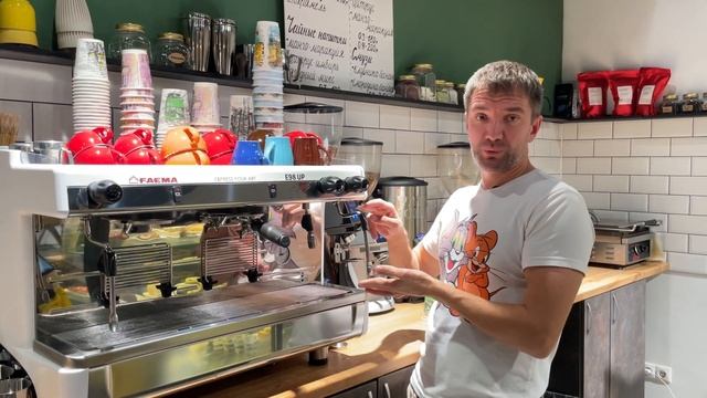 Отличие кофемашины Faema от Simonelli смотреть онлайн