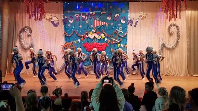 Танец "Моряки" ДК ст. Азовская. смотреть онлайн