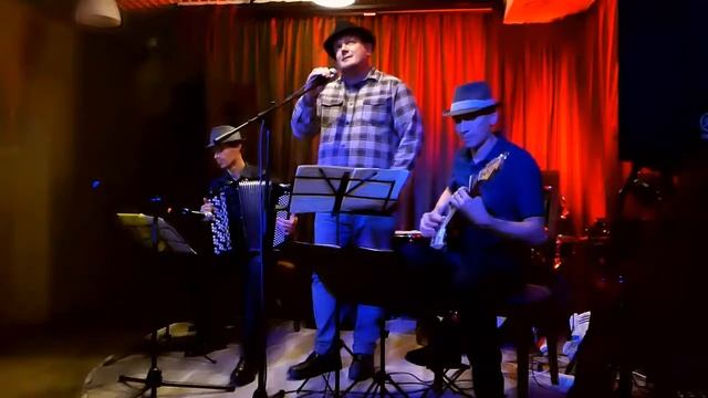 Группа GlintVeyn, арт-кафе Республика 07.09.19 смотреть онлайн