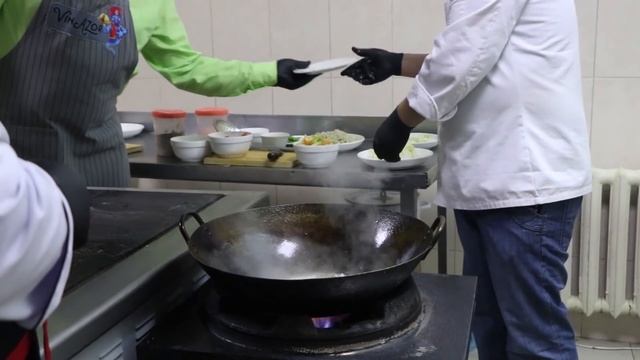 Стрижки и Прически