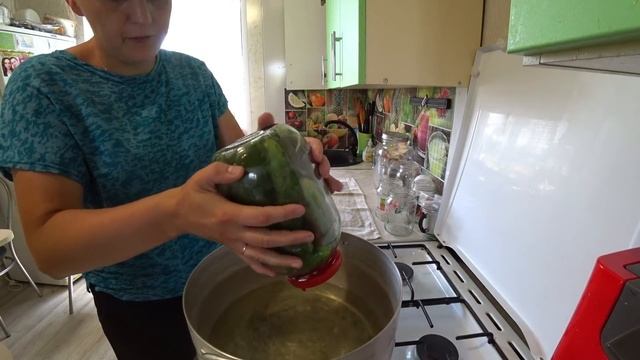 Новый рецепт засолки огурцов / Заготовки на зиму смотреть онлайн