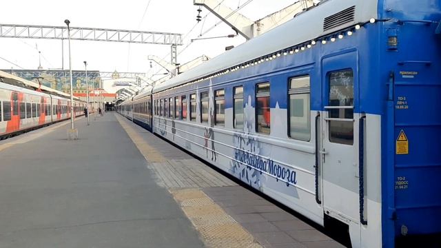 Отправление ЧС6-022 с туристическим поездом №930У сообщением Москва-Петрозаводск-Сортавала-Москва смотреть онлайн