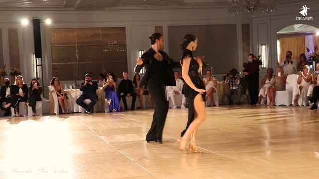 Manuel Favilla - Natalia Maidiuk I Professional Show Dance Cha Cha I Sundance Classic 2020 смотреть онлайн