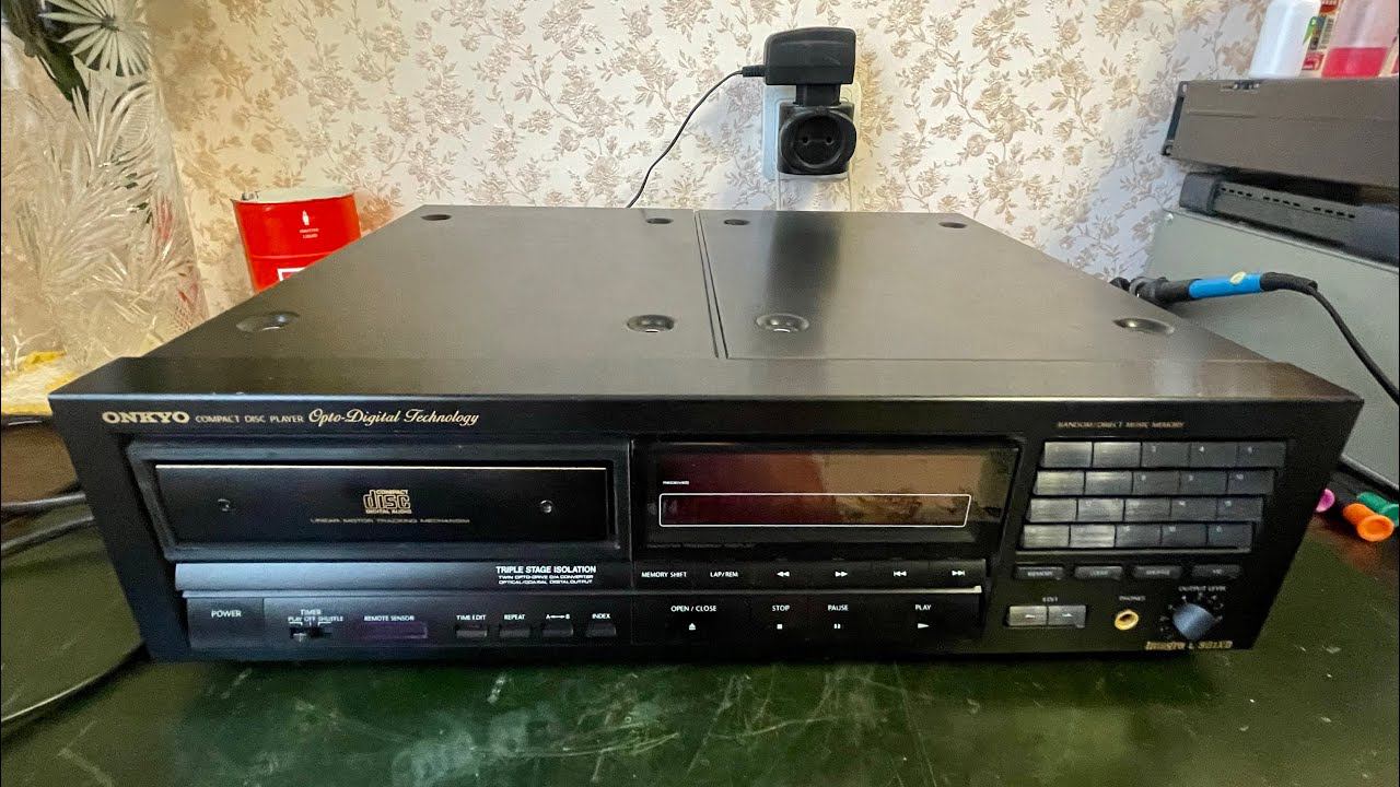 Onkyo Integra C-901XD (краткий обзор)