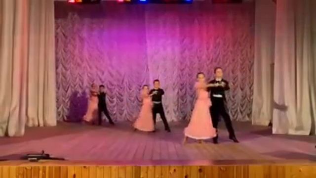 Падает снег СБТ Dans style I средняя группа смотреть онлайн