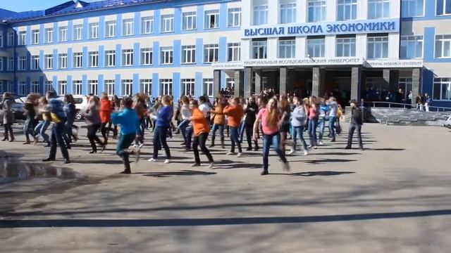 Флешмоб (Официальная версия) смотреть онлайн