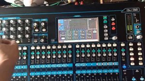 Mixer Allen & heath qu 32