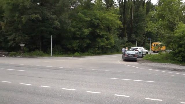 12 Соток рядом с кафе 