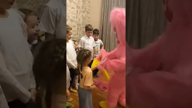 Поздравления от Киси-Миси!!! Танцует играет с реквизитом! Нижний Новгород! ✍️? смотреть онлайн