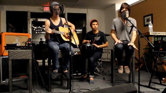 Acoustic 320 смотреть онлайн