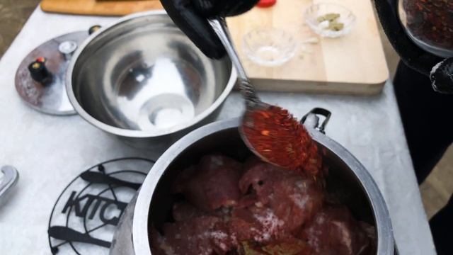 ТУШЕНКА ПО ГОСТУ СССР В АФГАНСКОМ КАЗАНЕ смотреть онлайн