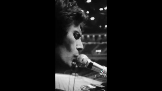 Rare Freddie Mercury footage смотреть онлайн